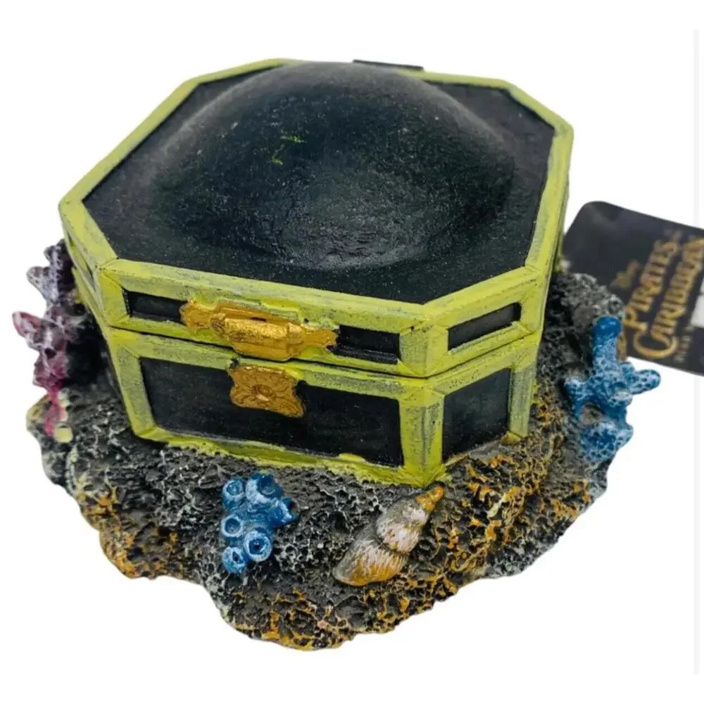 Penn-Plax Aquarium Tank Ornament Pirates of the Carribean Compass Disney